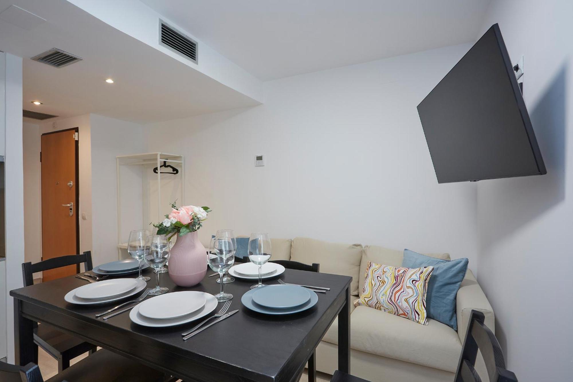 Three Bedroom Two Bathroom Apartment Close To Beach Βαρκελώνη Εξωτερικό φωτογραφία