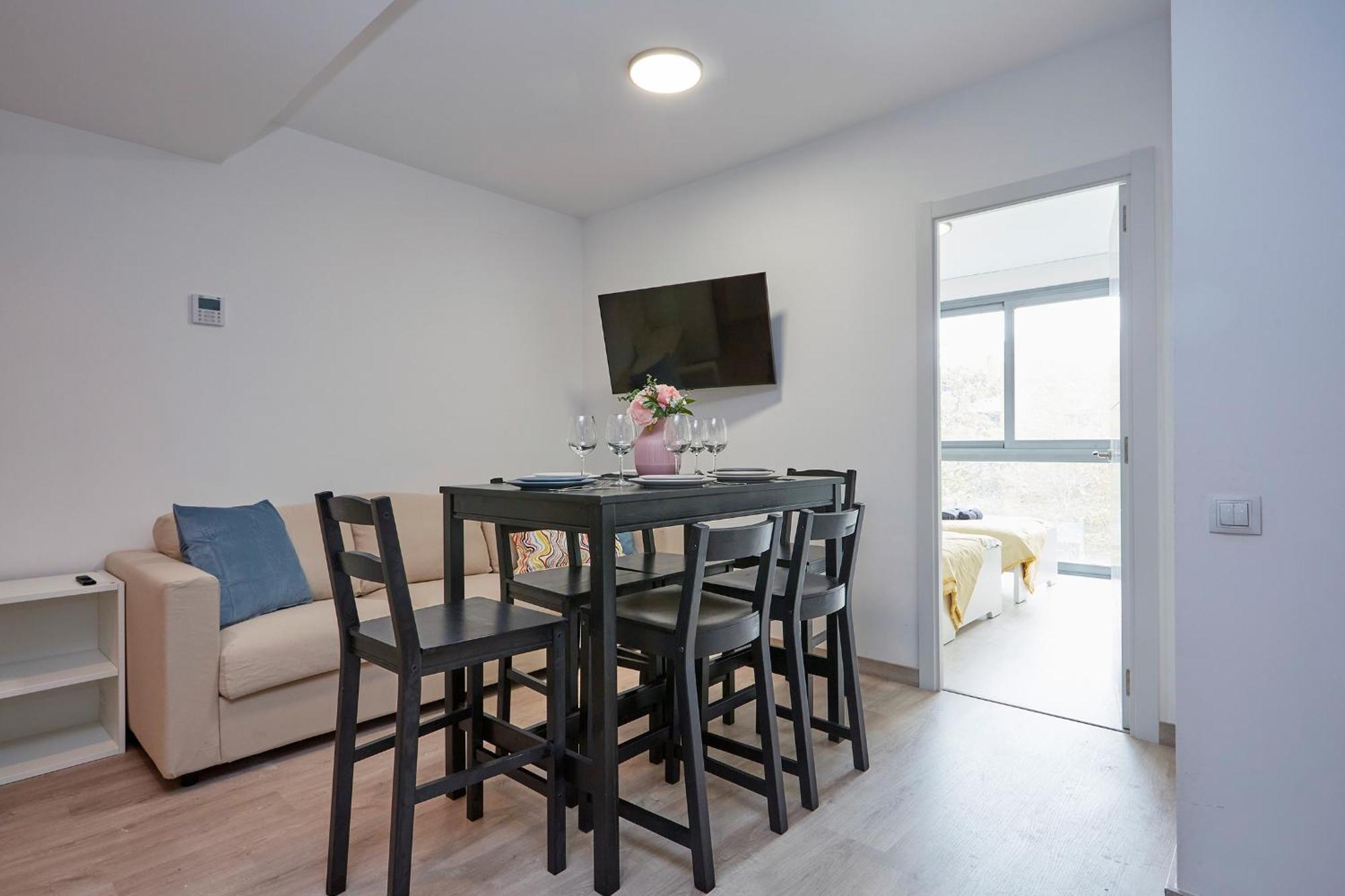 Three Bedroom Two Bathroom Apartment Close To Beach Βαρκελώνη Εξωτερικό φωτογραφία